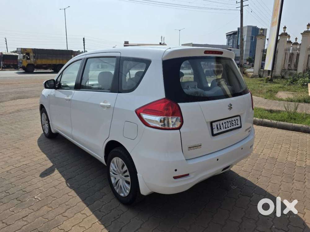 Maruti Suzuki Ertiga Vxi Abs Bs Iv, 2015, Petrol