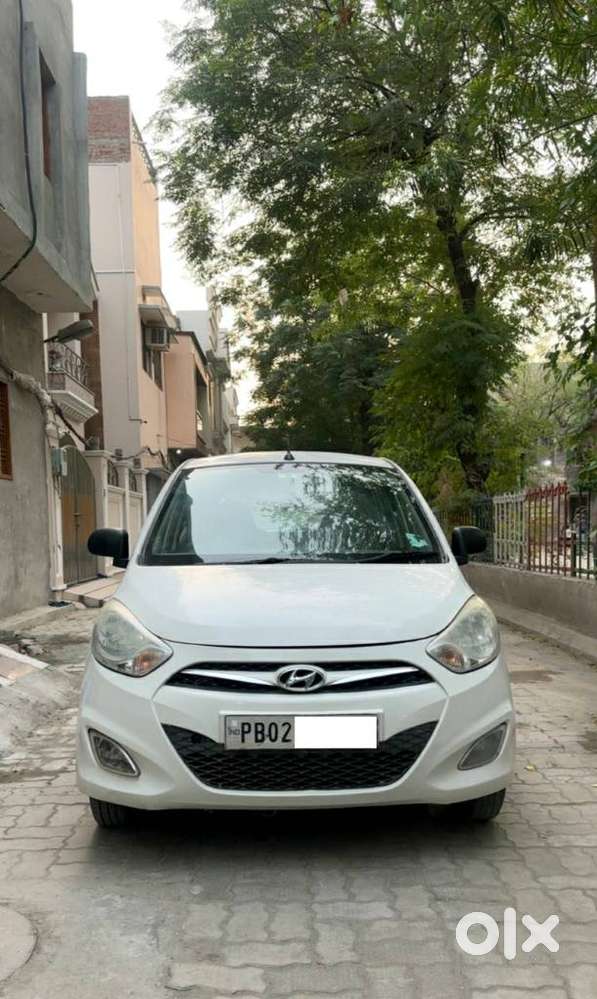 Hyundai I10 Magna O, 2016, Petrol
