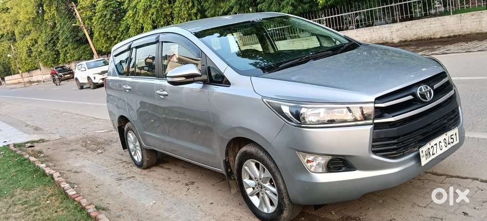 Toyota Innova Crysta 2.4 G Mt, 2017, Diesel