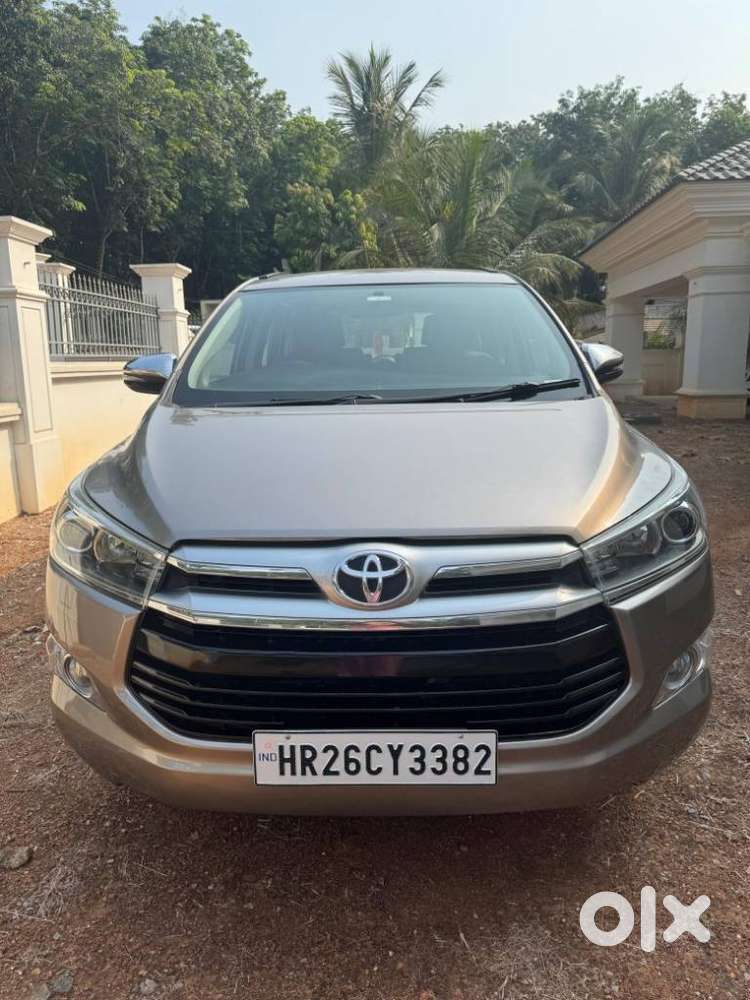Toyota Innova Crysta 2.8z Automatic, 2016, Diesel