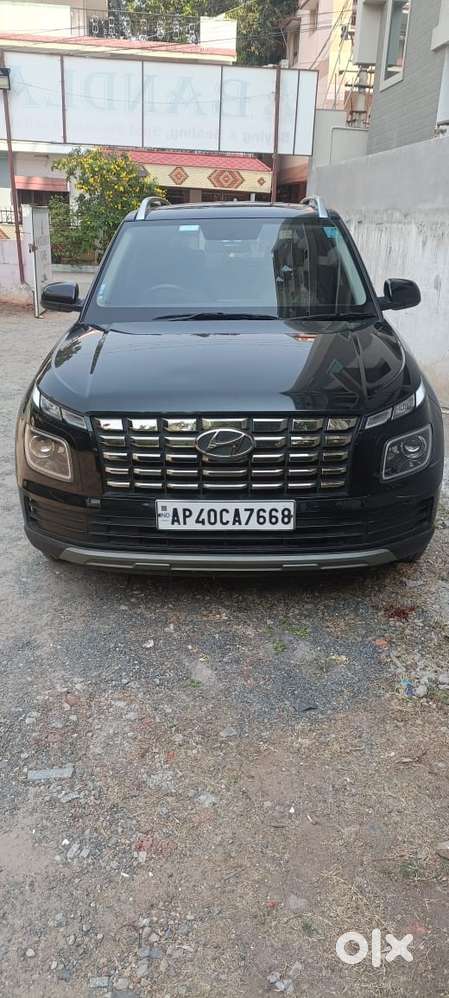 Hyundai Venue 1.2 S (o), 2024, Petrol
