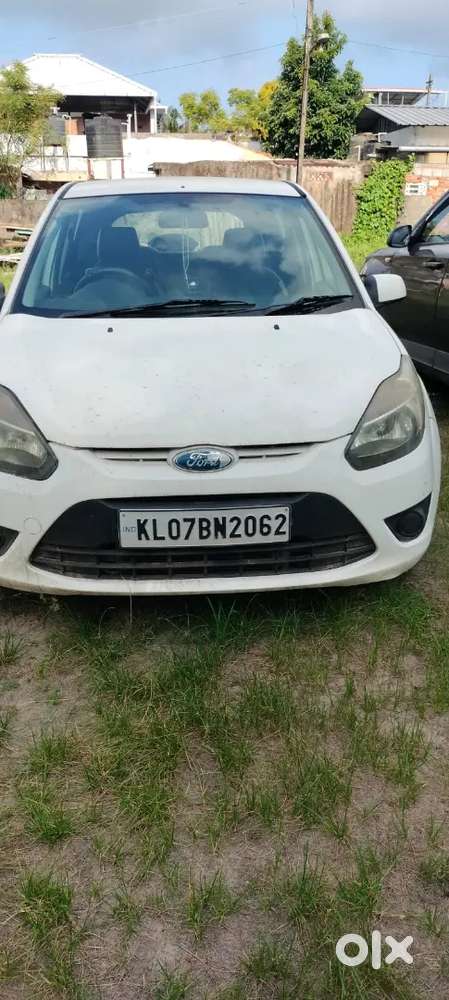 Ford Figo Petrol Lxi 2010