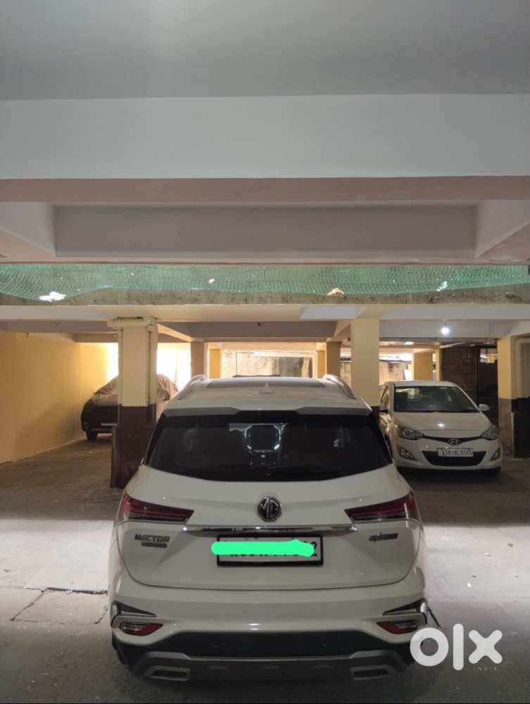 Mg Hector Plus Sharp Hybrid 2022