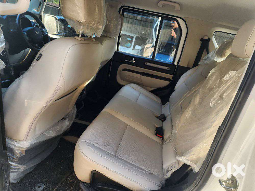 Mahindra Thar Roxx Mx5 Rwd Diesel At, 2025, Diesel