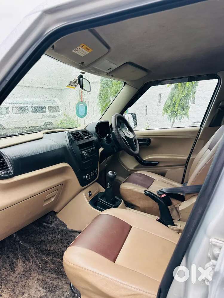 Mahindra Tuv 300 2016 Diesel 58000 Km Driven