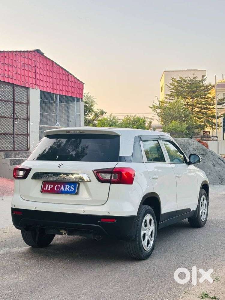 Maruti Suzuki Brezza 1.5 Lxi Smart Hybrid, 2022, Petrol