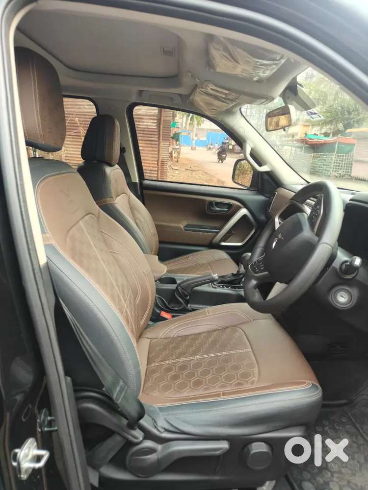 Mahindra Scorpio-n 2023 Diesel Well Maintained, Sunroof Black Colour