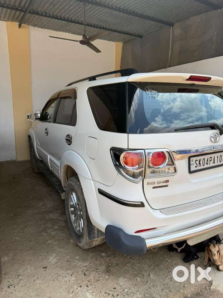 Toyota Fortuner 2012 Diesel Well Maintained