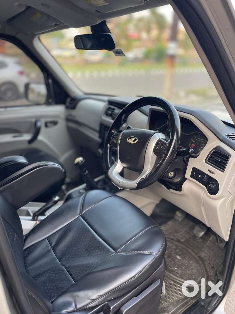 Mahindra Scorpio 1.99 S10, 2015, Diesel
