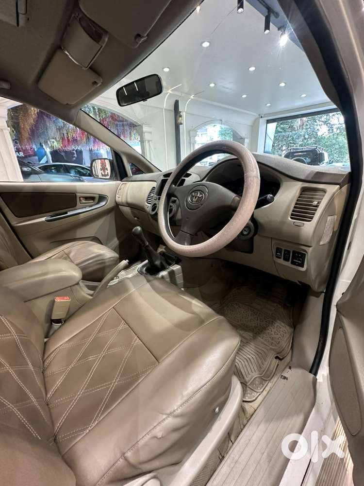 Toyota Innova 2.5 G (diesel) 8 Seater, 2009, Diesel