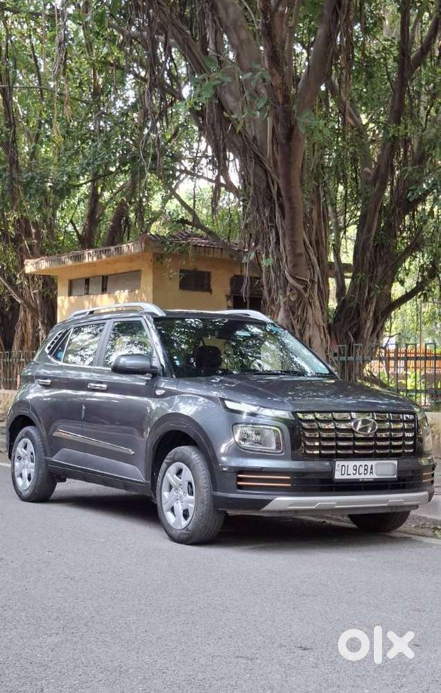 Hyundai Venue 1.2 S (o), 2022, Petrol