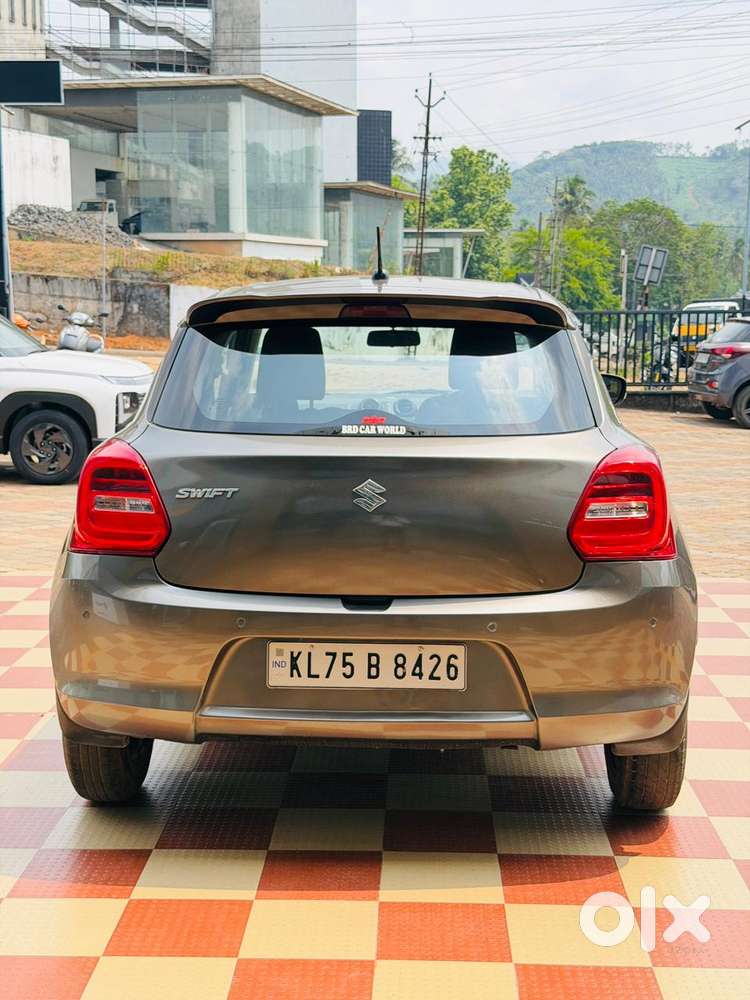 Maruti Suzuki Swift 1.2 Vxi (o), 2022, Petrol