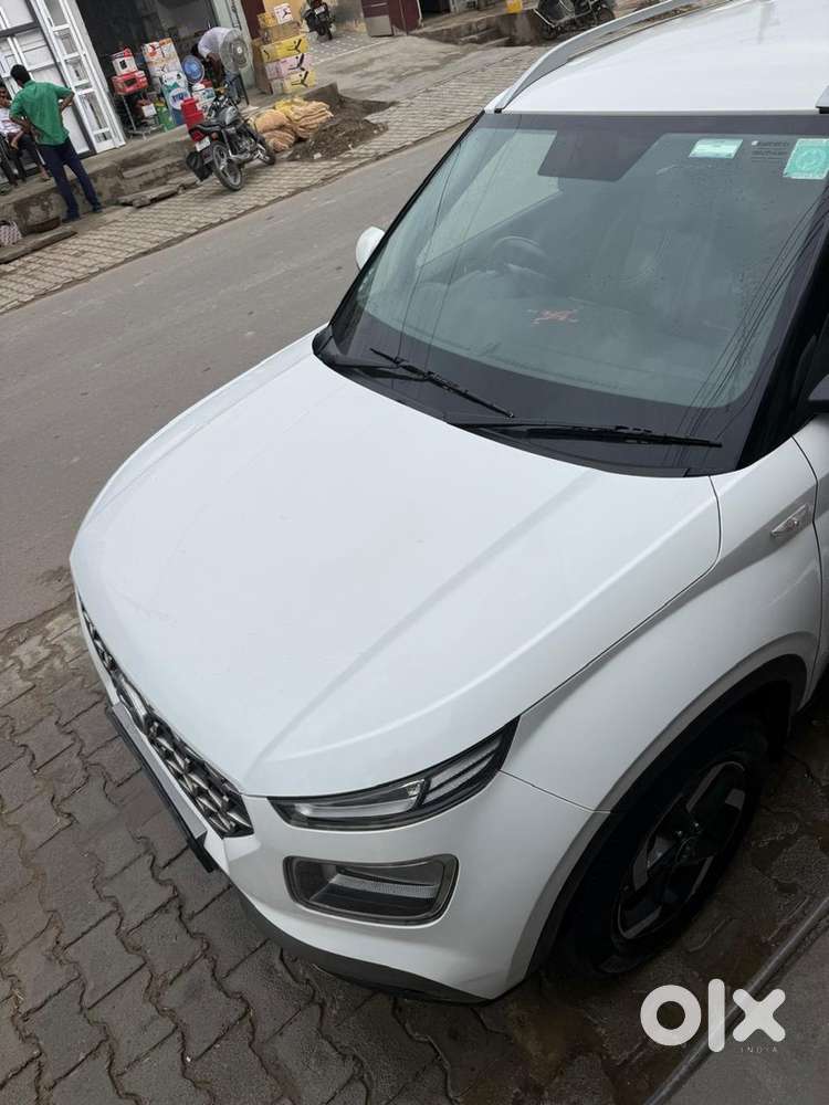 Hyundai Venue Petrol 2019