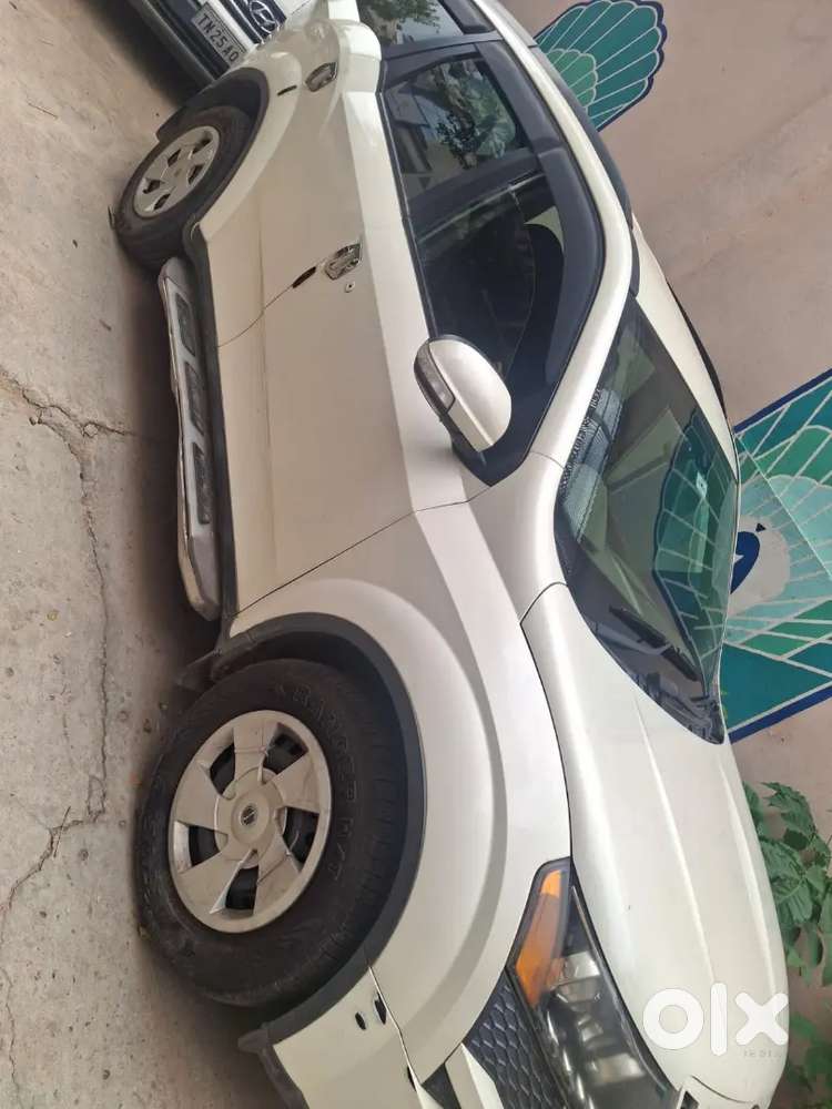 Mahindra Xuv500 2014 Brand New Tyre ,insurance Running And Android