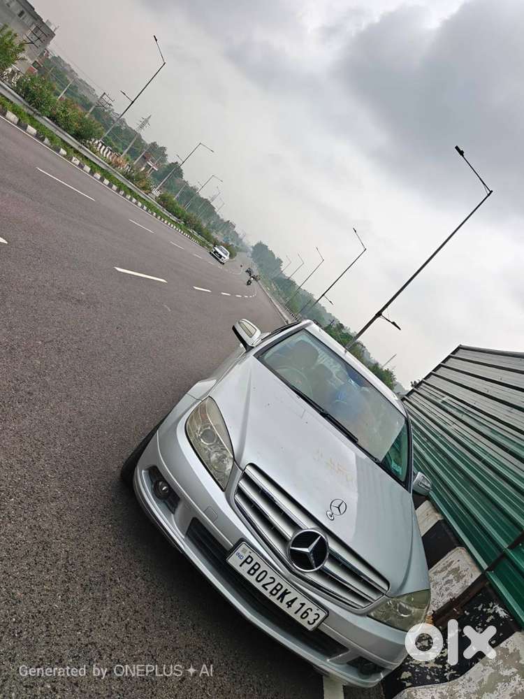 Mercedes-benz C-class 2010 Diesel 90000 Km Driven