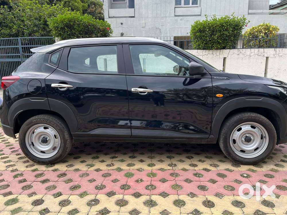 Nissan Magnite 1.0 Xv Executive Turbo Cvt, 2026, Petrol