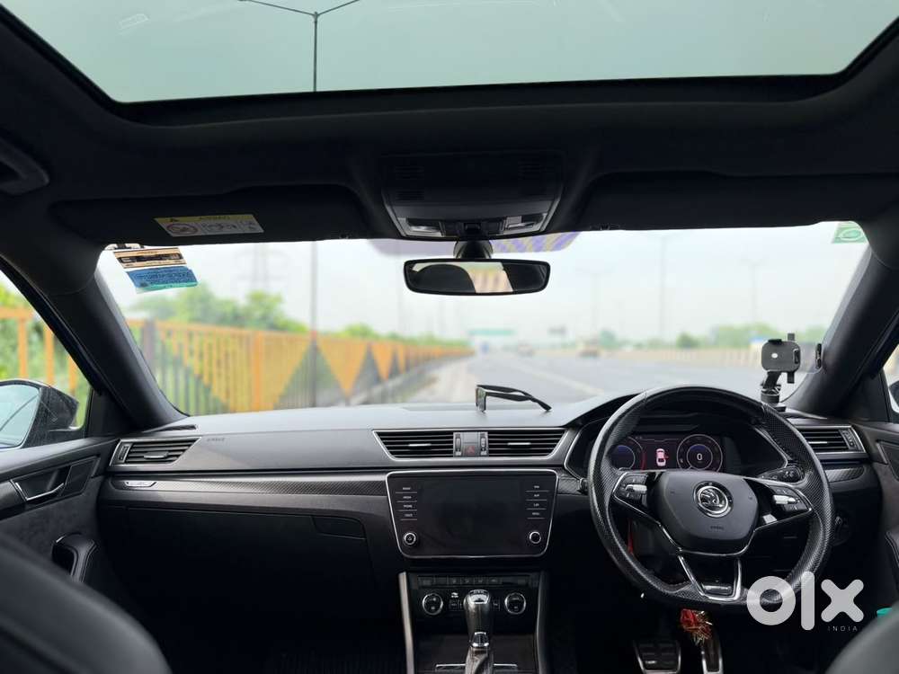Skoda Superb 2.0 Sportline Tsi At, 2021, Petrol