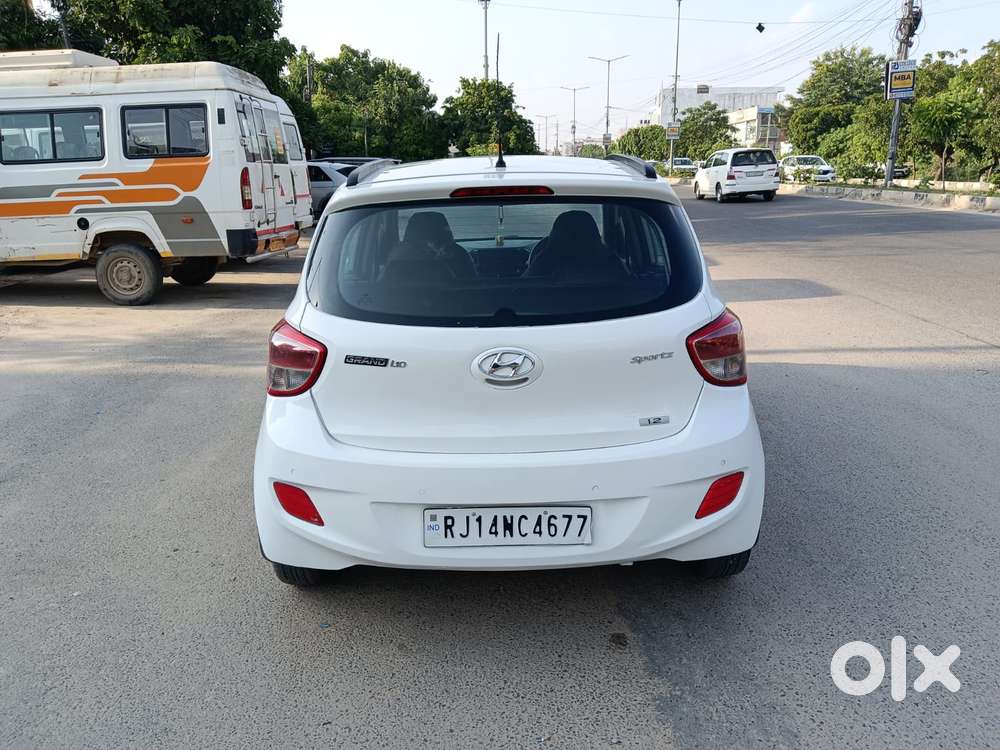 Hyundai Grand I10 Sportz O 1.2, 2016, Petrol