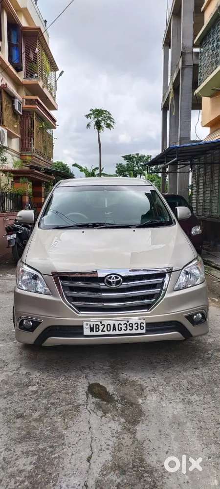 Toyota Innova V Diesel 2016