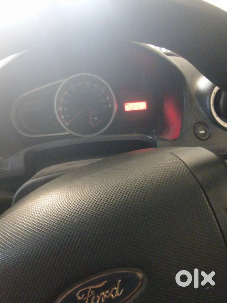 Ford Figo 2011 95000 Km Driven
