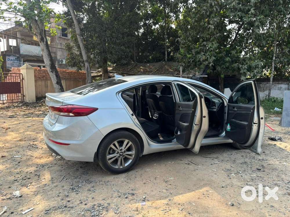 Hyundai Elantra 2019 Petrol Well Maintained