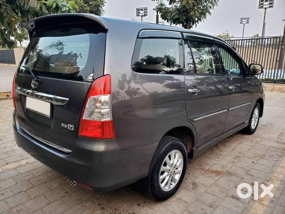 Toyota Innova 2.5 V 7 Str, 2012, Diesel