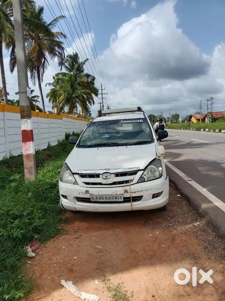 Toyota Innova 2007 Diesel 400000 Km Driven
