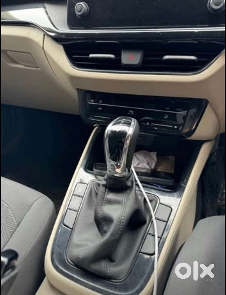 Skoda Slavia 1.5 Ambition Automatic 2024