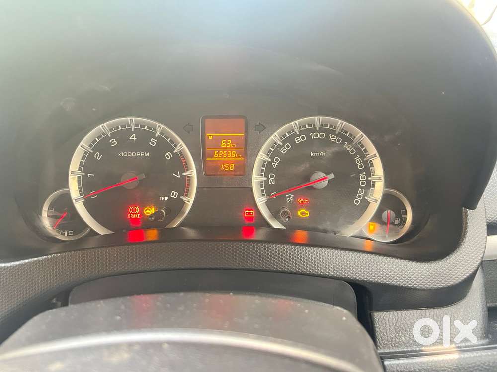 Maruti Suzuki Swift Vxi Abs Bsiv, 2015, Petrol