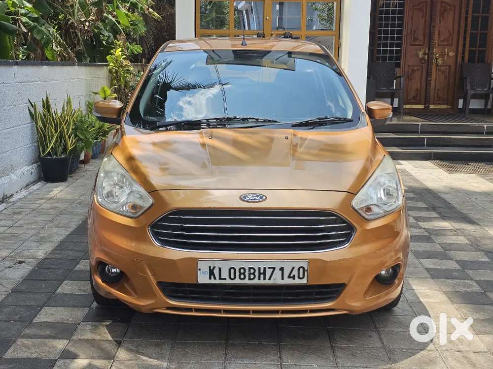 2016 Ford Figo Titanium Petrol