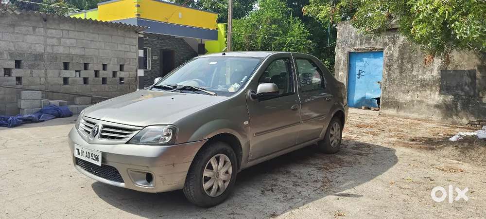Mahindra Renault Logan 2011