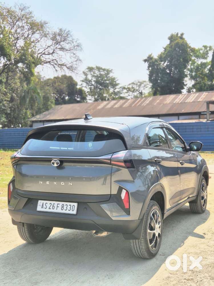 Tata Nexon Smart Plus1.2 Revotron Petrol 5 Mt, 2023, Petrol