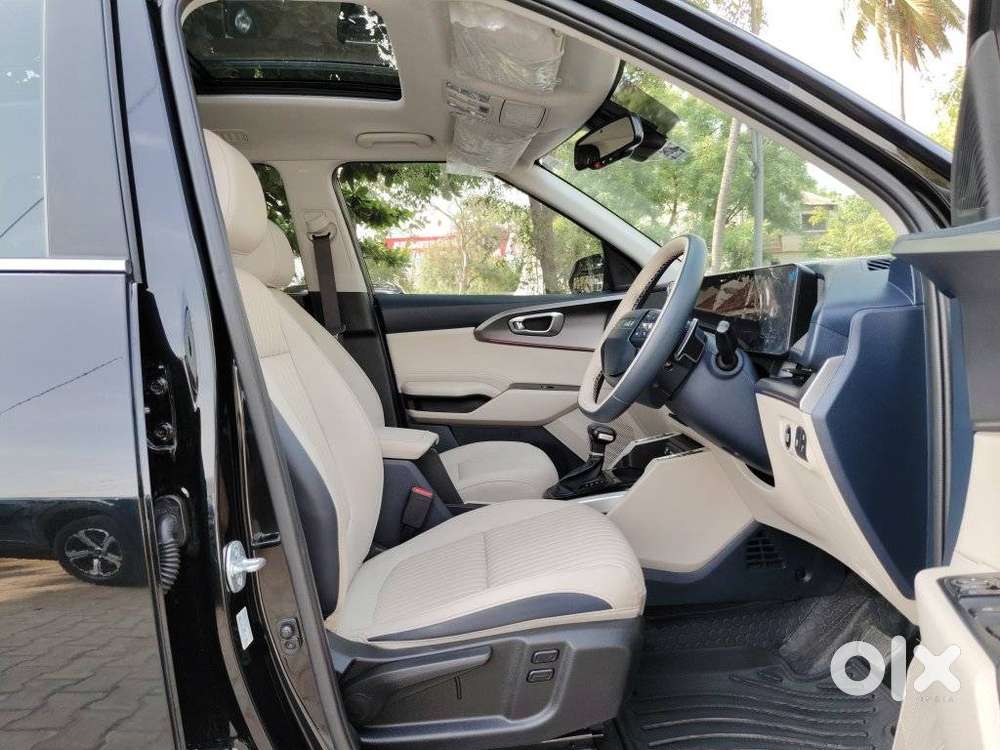 Kia Carens Clavis G1.5 Turbo Dct Htx Plus 7-seater, 2025, Petrol