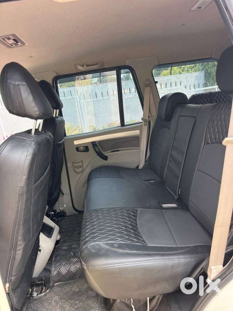 Mahindra Scorpio S10 8 Seater, 2016, Diesel