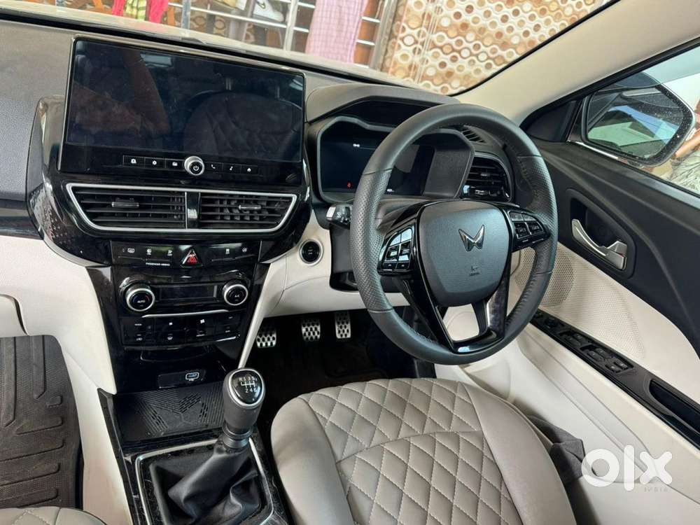 Mahindra Xuv 3xo 2024