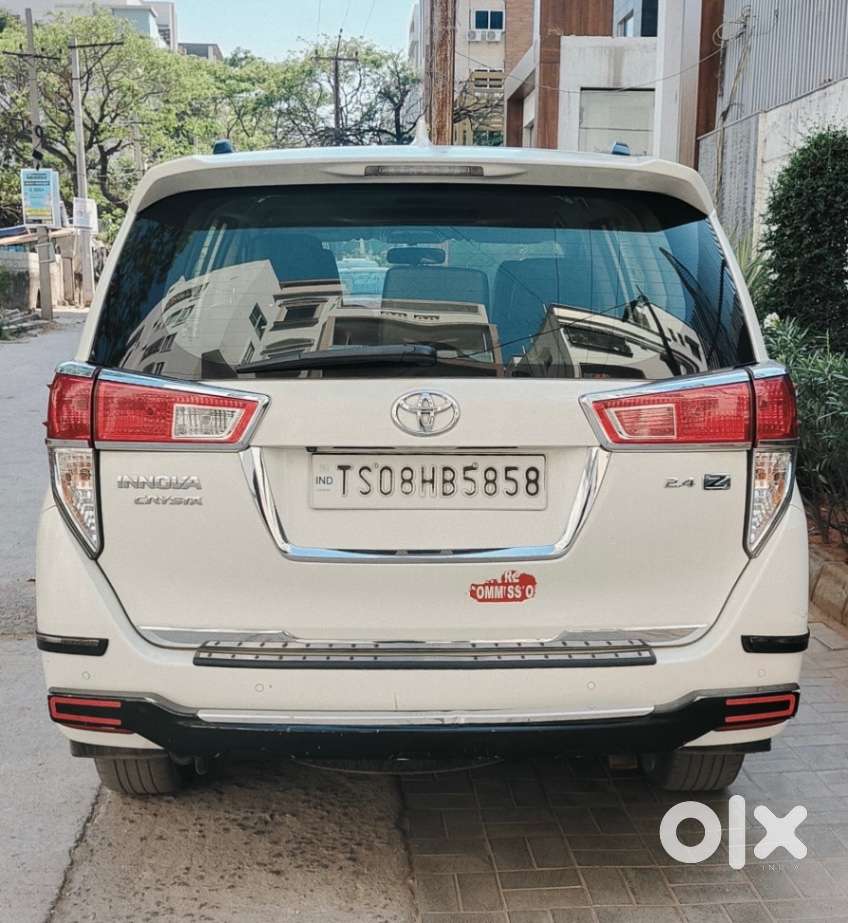 Toyota Innova Crysta