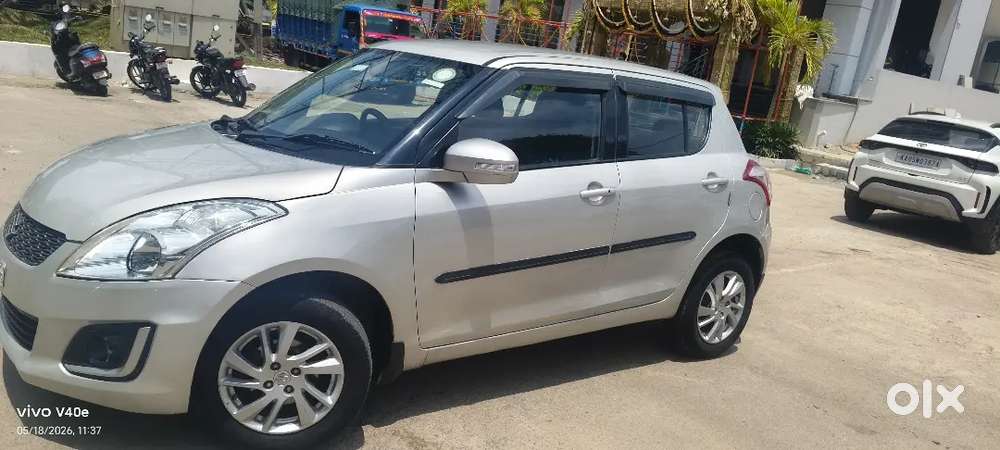 Maruthi Suzuki Swift Zxi+ Top End Model.