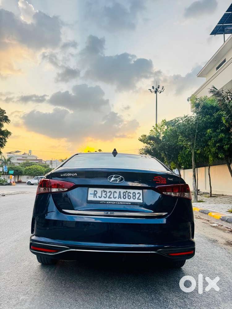 Hyundai Verna Sx(o) Petrol At, 2022, Petrol