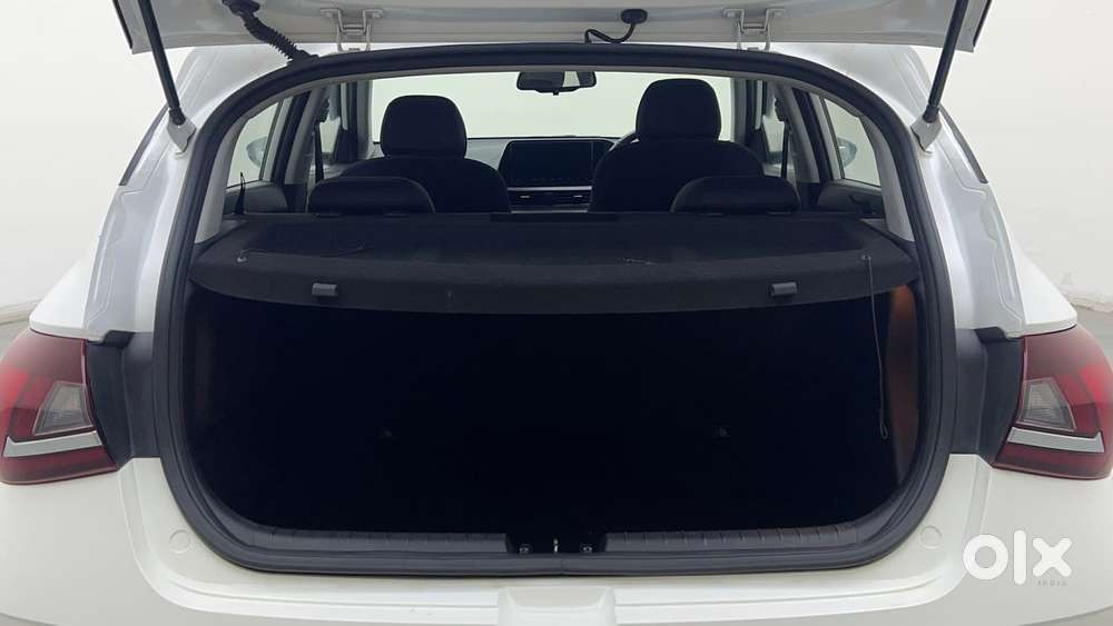 Hyundai New I20 1.2 Asta (o) Mt, 2021, Petrol