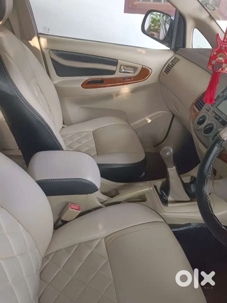 Toyota Innova 2007 Diesel 270000 Km Driven
