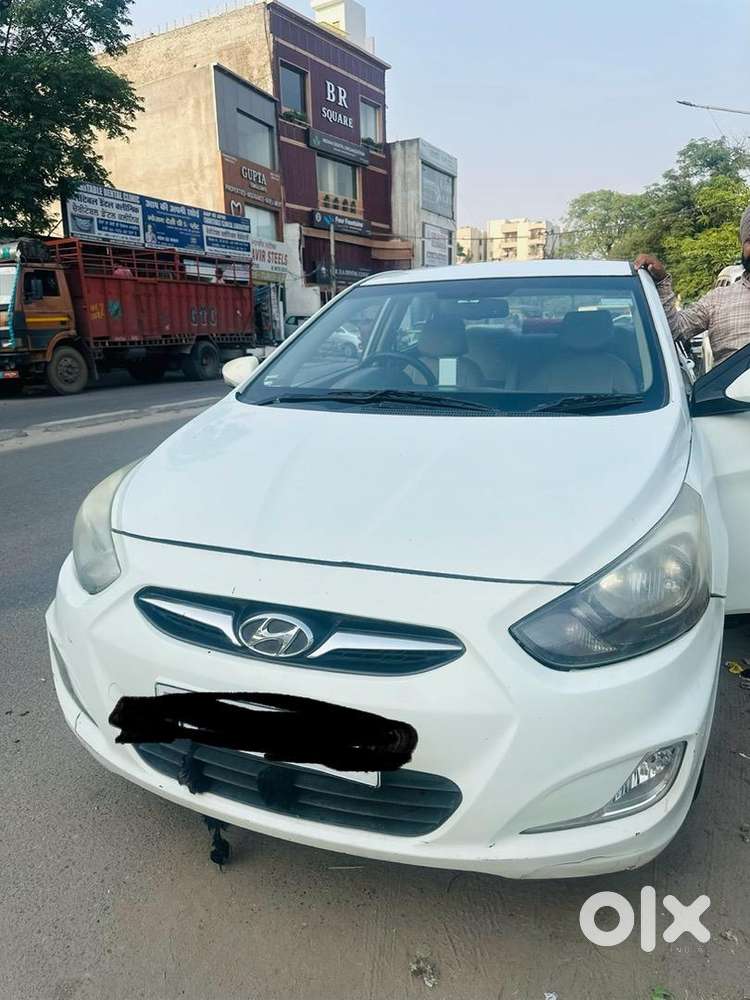 Hyundai Fluidic Verna 2011 Diesel 126000 Km Driven