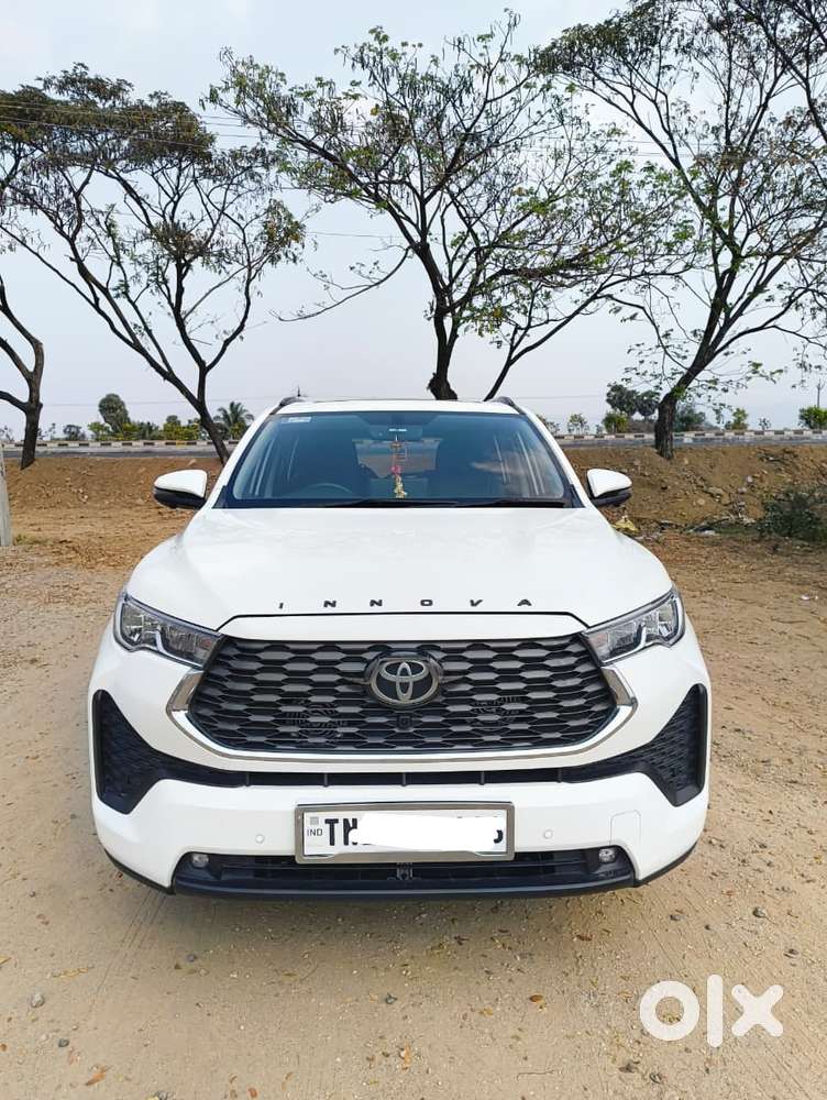 Toyota Innova Hycross 2.0 Vx (o) Hybrid 8 Str, 2025, Petrol