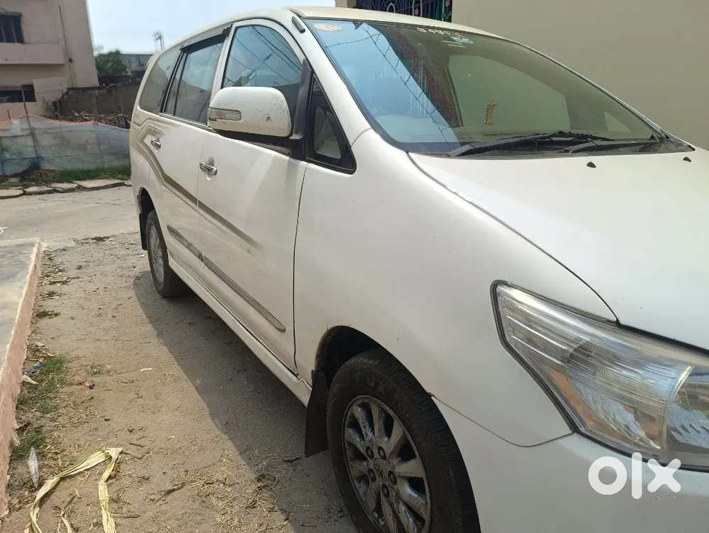 Toyota Innova 2014 Diesel 245000 Km Driven