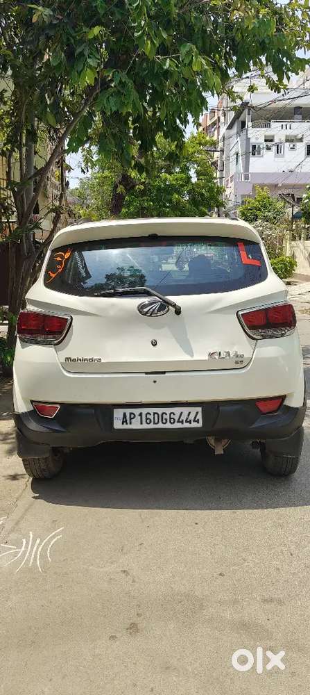 Mahindra Kuv 100 K8