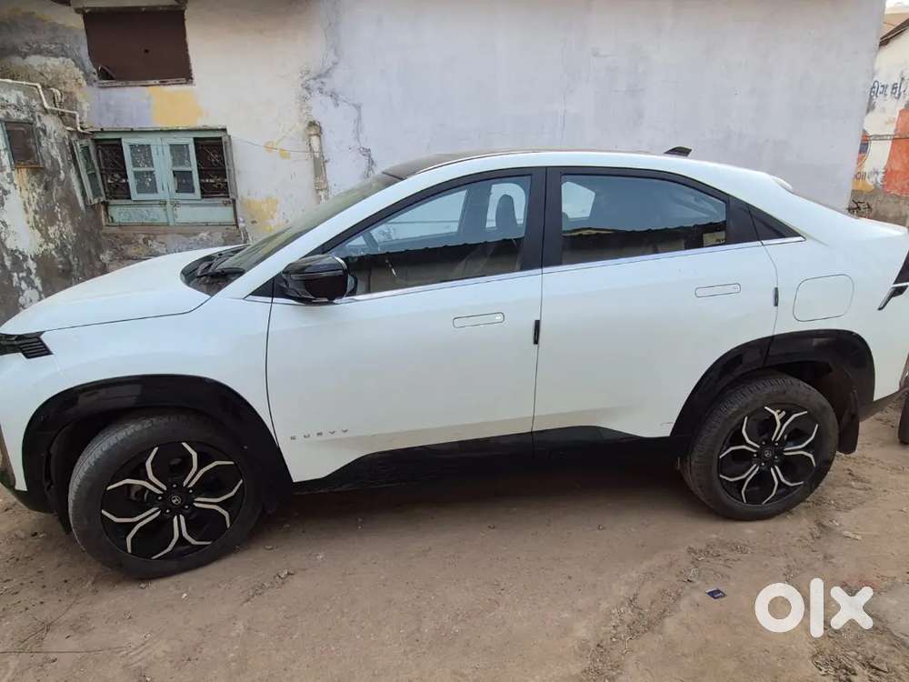 Tata Curvv 2025 Diesel 37600 Km Driven