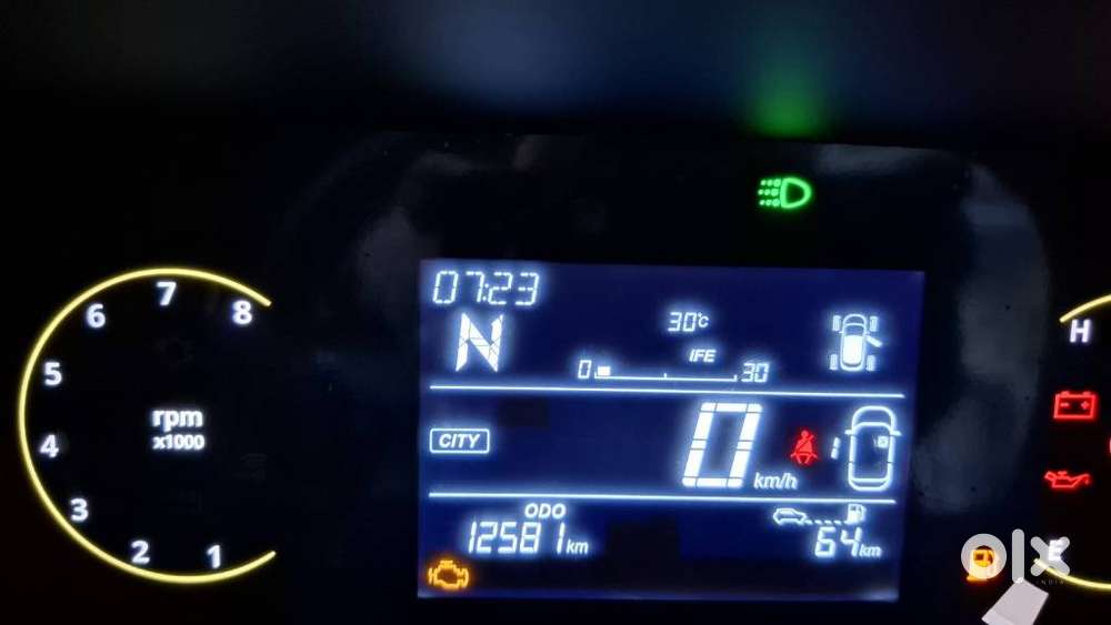 Tata Nexon Pure (s) 1.2 Petrol 6amt, 2024, Petrol