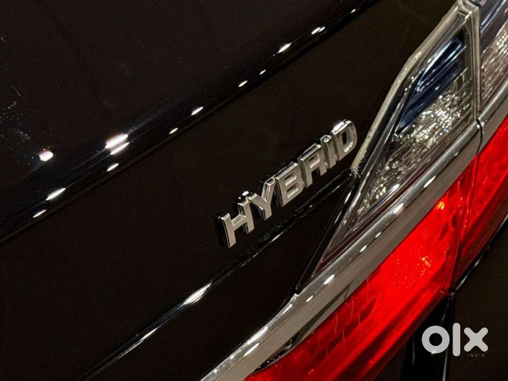Toyota Camry 2.5 Hybrid, 2018, Petrol