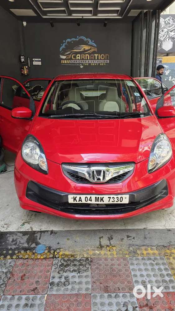 Honda Brio Mt 2012