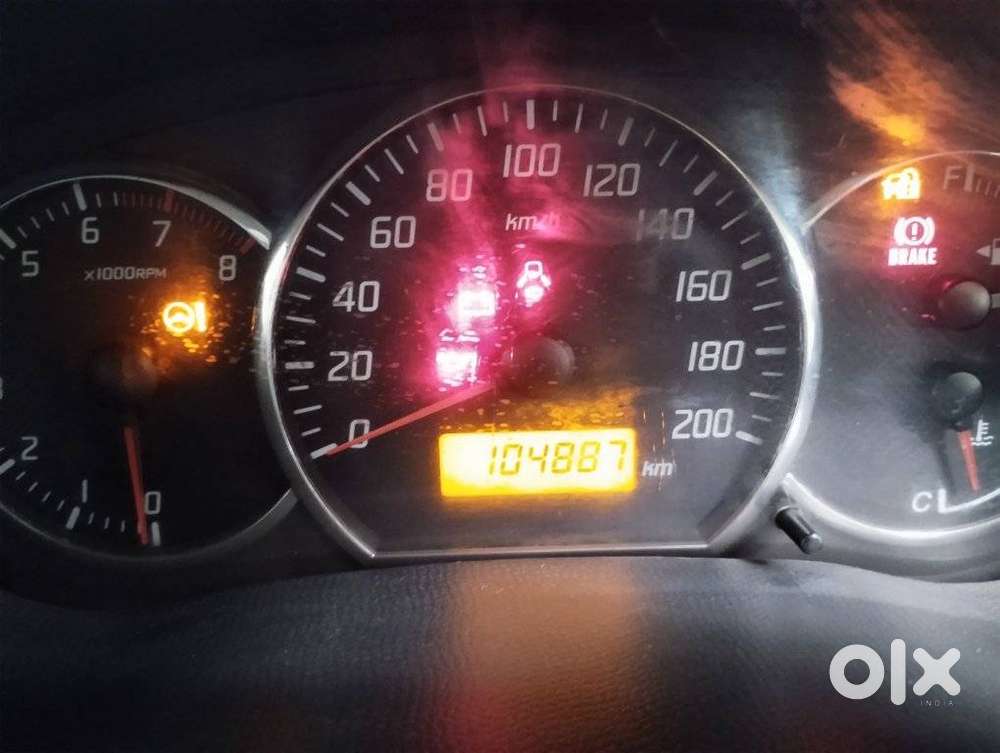 Maruti Suzuki Swift Vxi + Manual, 2011, Petrol