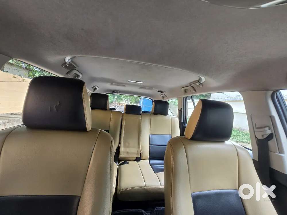 Toyota Innova Crysta Vx  8 Seater  Vip No. 5555
